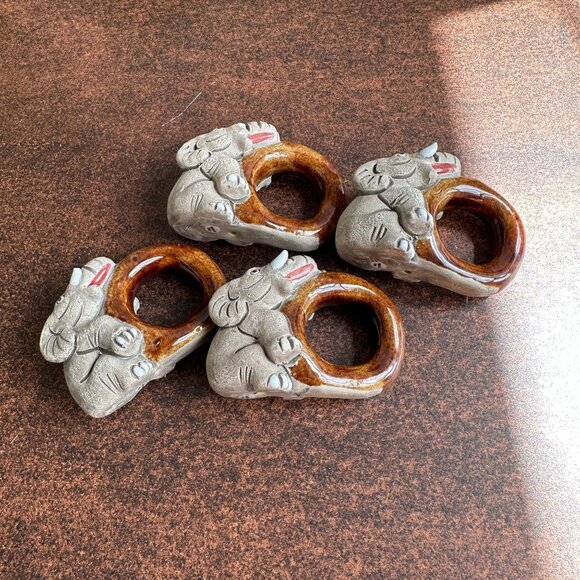 LEPS Peru Elephant Napkin Rings Ceramic Set of 4 - Picture 2 of 14